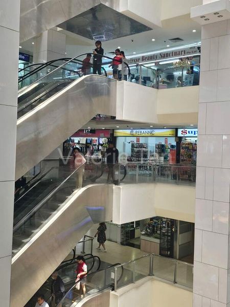 Mall Shop for Sale in  Lucky Plaza - Image 2